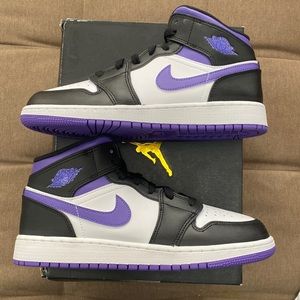 Nike Air Jordan 1 Mid NEW 7